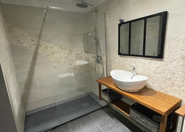 D'hote D'artiste Vendégház Mandelieu